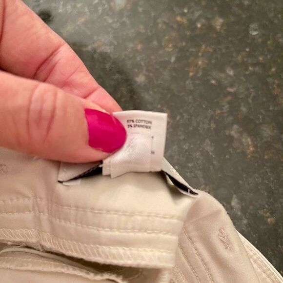 *LOFT* Sz 6 Tab-Front Trouser Shorts EUC - Picture 3 of 9